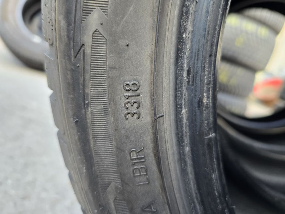 Anvelope de iarna 215-50r17 Goodyear
