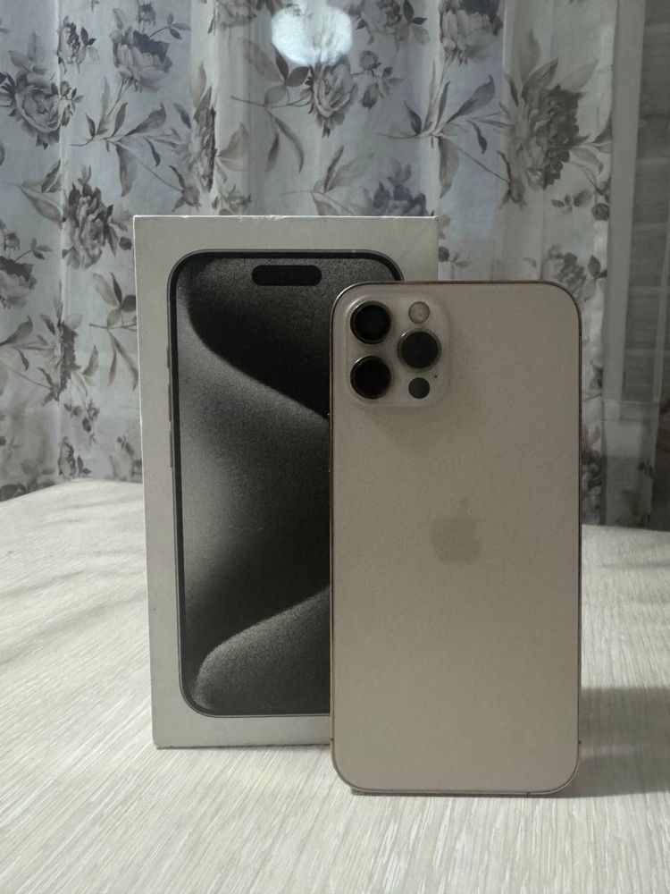 Iphone 12 про.       .