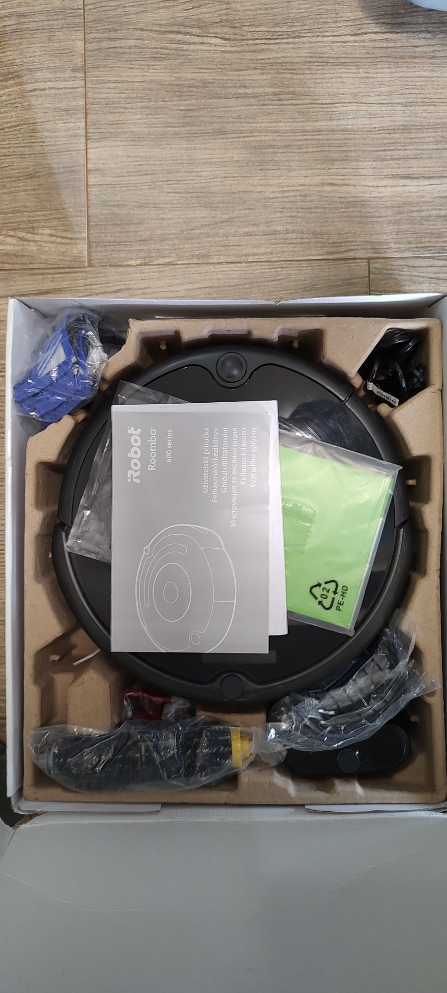 Прахосмукачка робот  Irobot Roomba 692 + консумативи