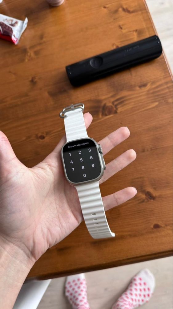 Смарт-часы Apple Watch Ultra Series 2 серебристо-белый