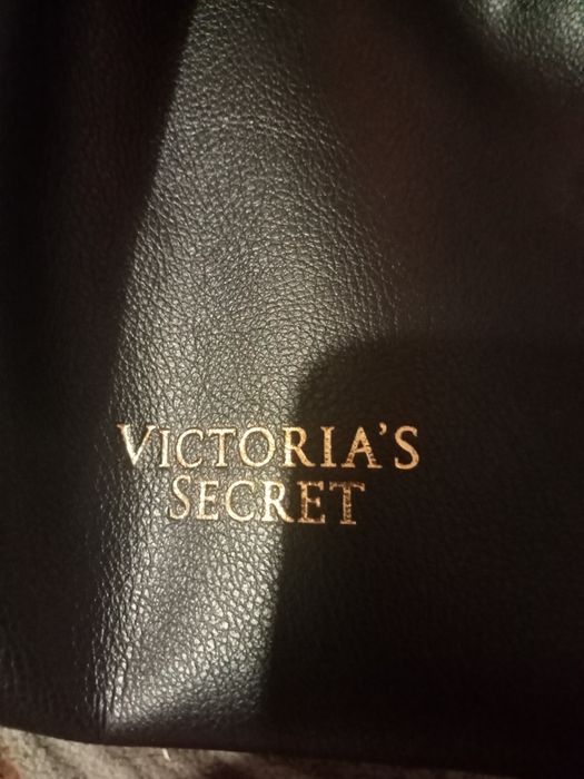 Vând geanta Victoria's Secret