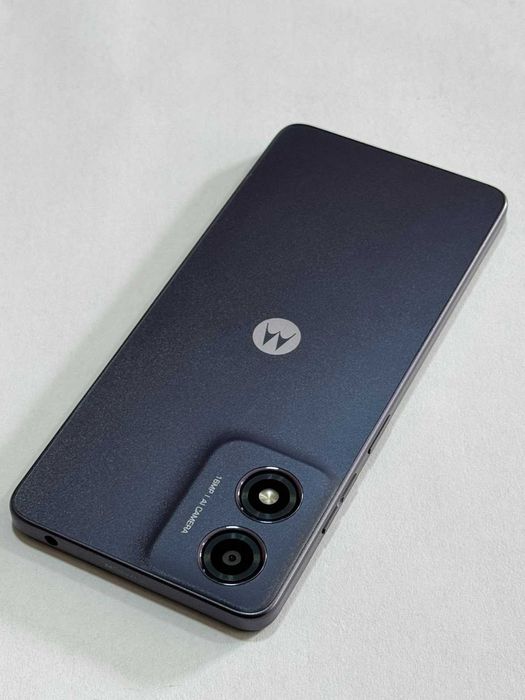 Мобилен телефон Motorola G04