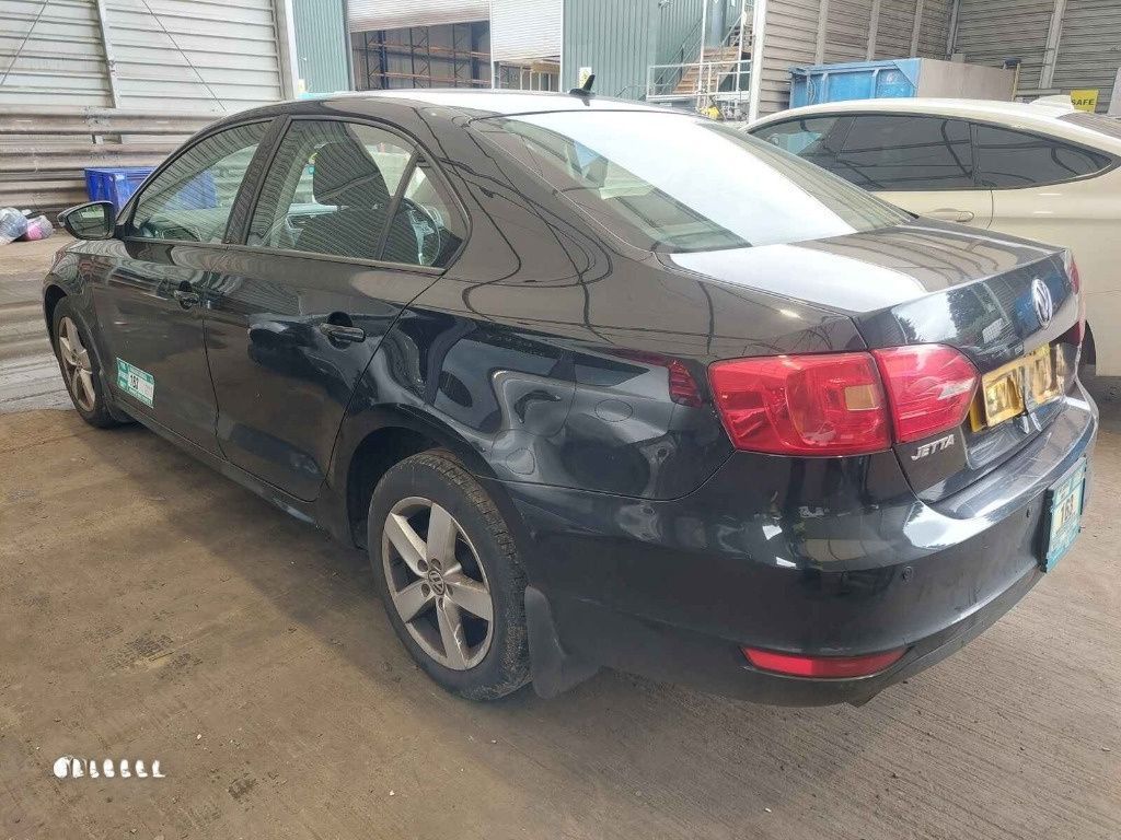 Planetara dreapta Volkswagen Jetta 2013 SEDAN 1.6 TDI