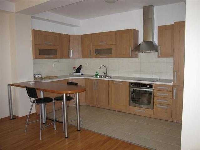 Дава се под наем Двустаен апартамент в Бургас, Лазур - 63 кв.м за 229.5 € - Снимка #2