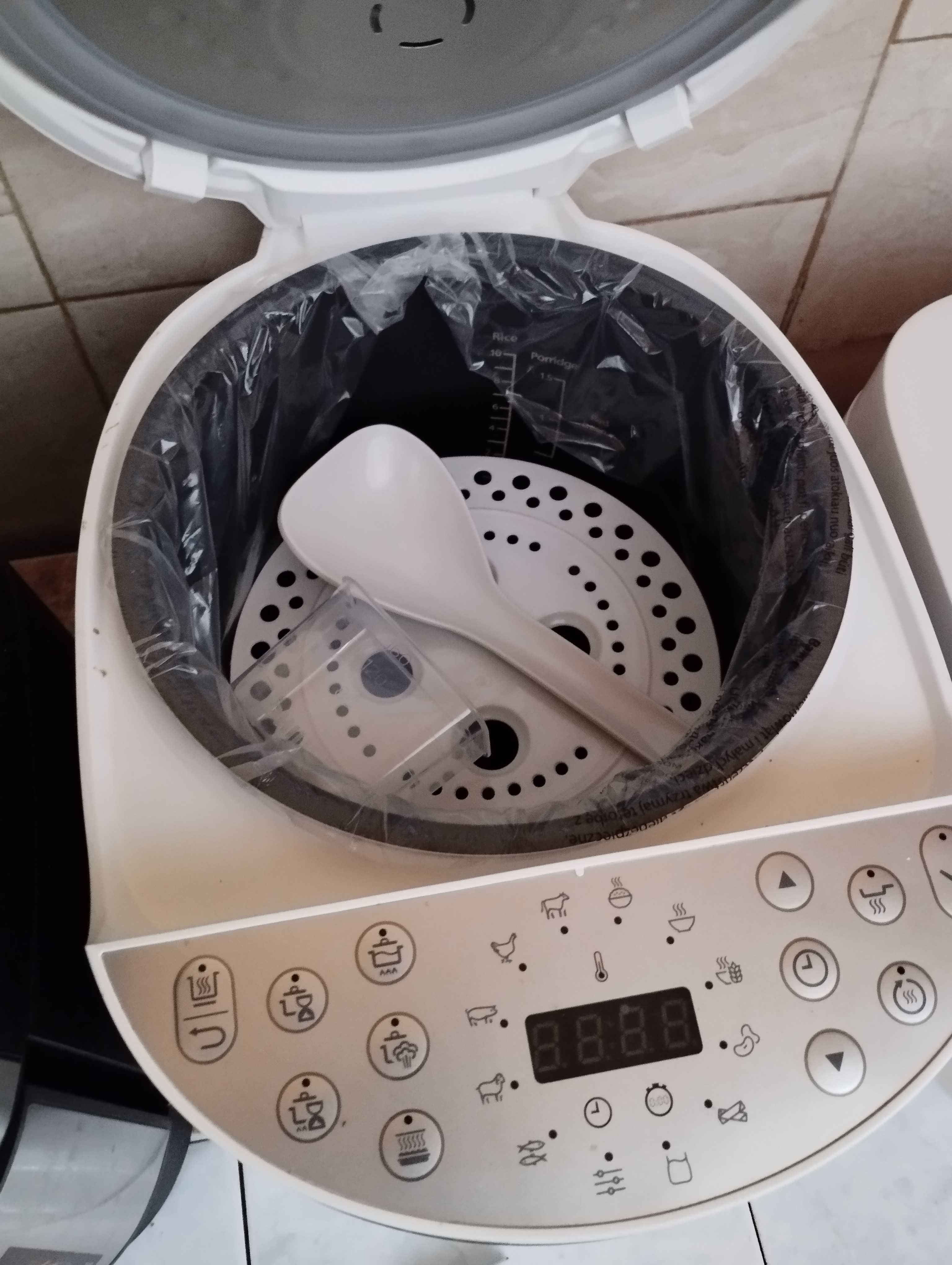 Мултикукър Philips HD4713/40