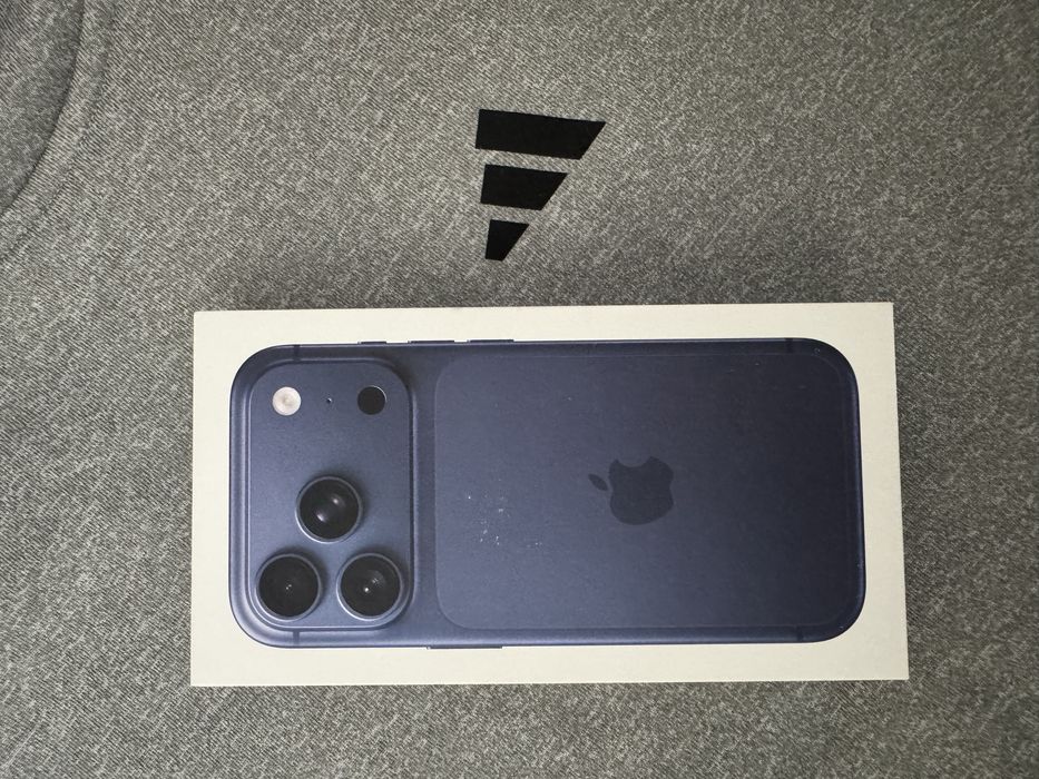 Айфон 17 про 256гб есим