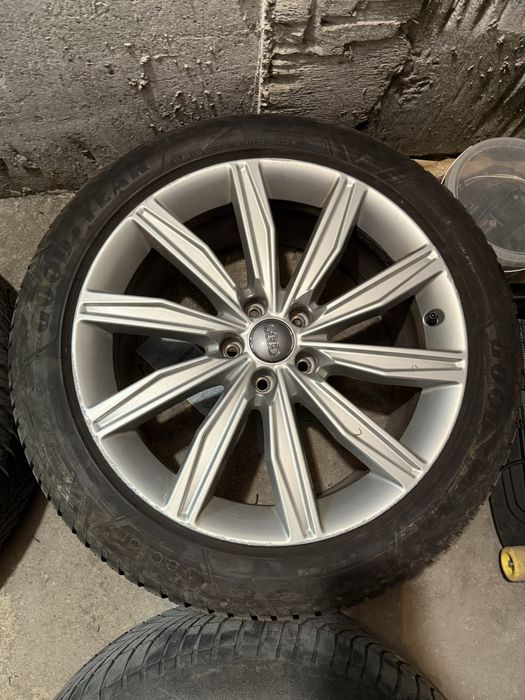 Продавам оригинални джанти от Audi