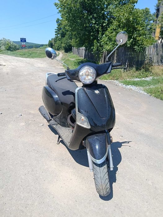 Vând scuter Beeline 49cc an 2018