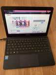 Mini Laptop Asus Slim display 12,6 perfect functional cu incarcator.