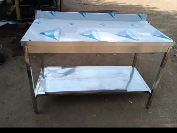 Нержавека стол Nerjaveyka stol