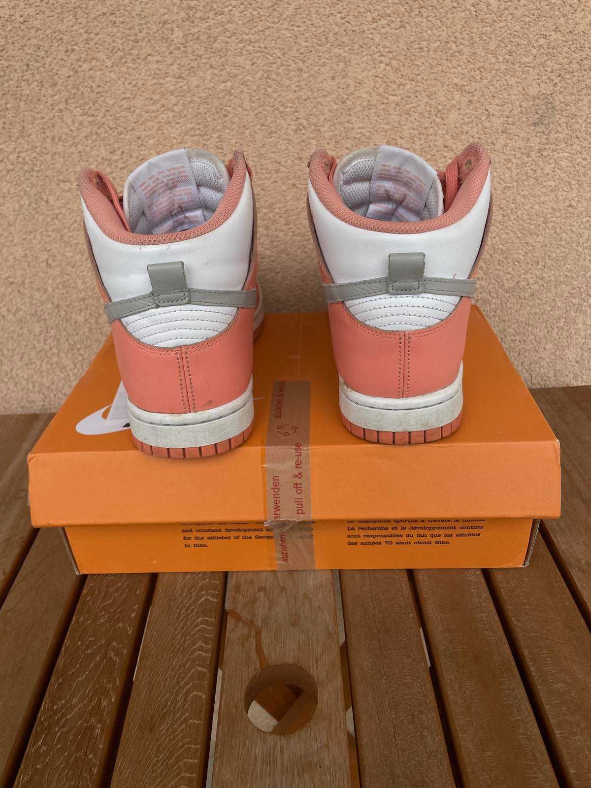 Продава много запазени кецове NIKE, Номер -37,5,
