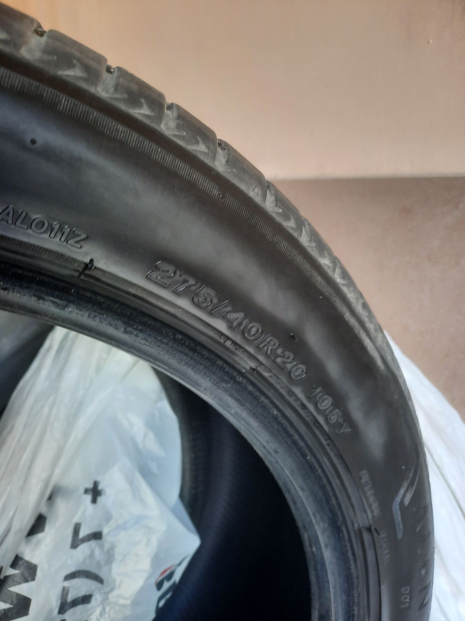 Продам а/шины 275/40 R20 Bridgestone Alenza