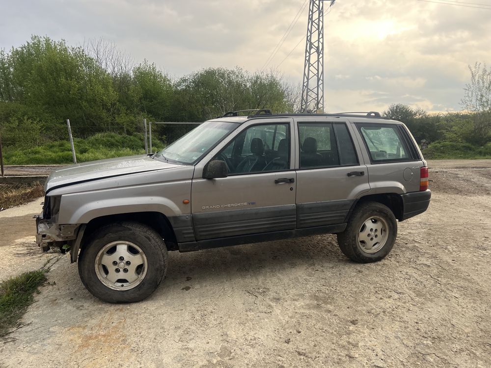 Jeep Grand Cherokee 2.5 на части