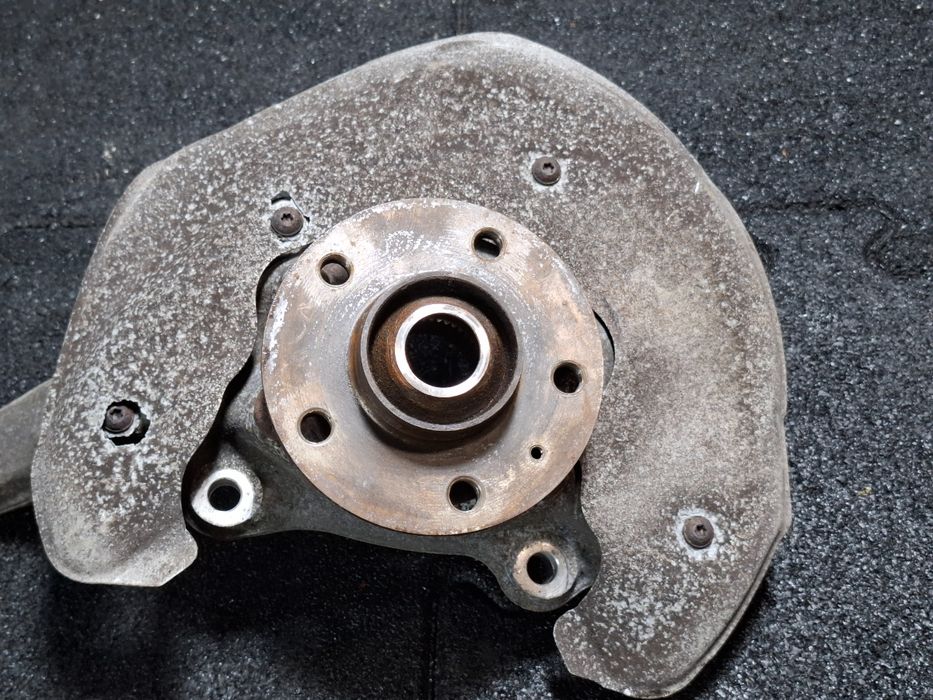 Fuzeta dreapta fata AUDI A4 IV Avant 8K5, B8 2007 - 20152.0 TDI CAGA,