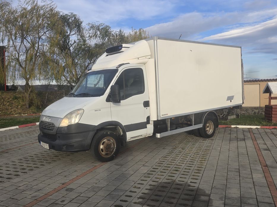 Iveco daily lift  35c15 frigorific 8 europaleti