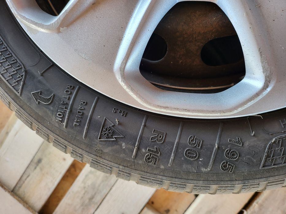 Set jante tablă Ford Fiesta Mk3 - Anvelope iarnă R15