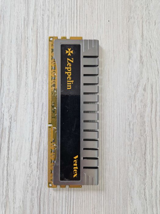 ОЗУ DDR3 Zeppelin 8GB 1600 MHz