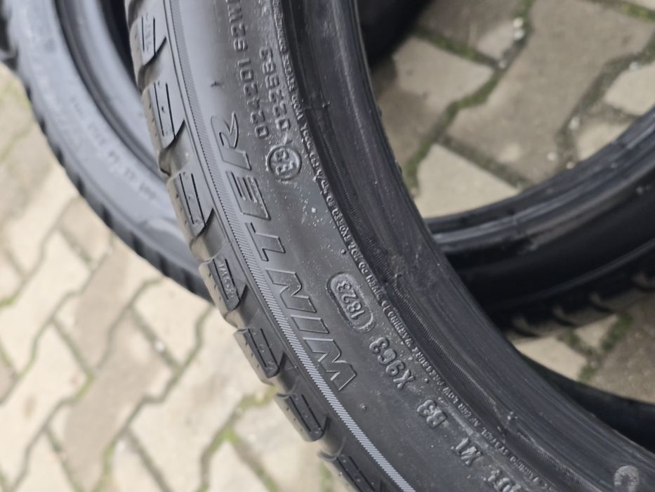 275 35 19 Pirelli