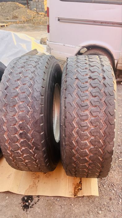 Продам грузовую шину