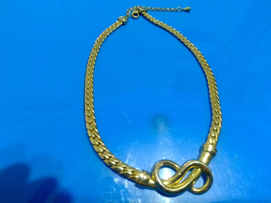 Colier material inoxidabil