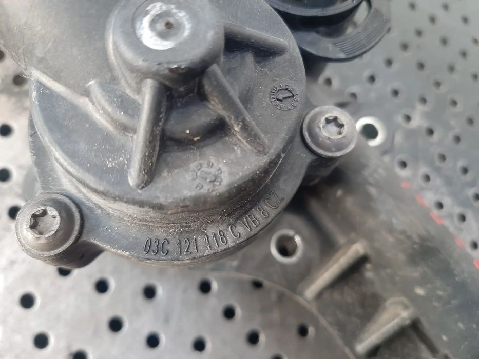 carcasa termostat  1.6 fsi bag  vw golf 5 skoda octavia 2 audi a3 8p seat leon 03c121118c