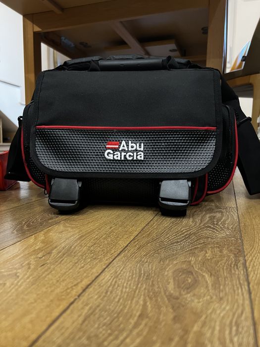 Спининг чанта Abu Garcia с 4 кутии