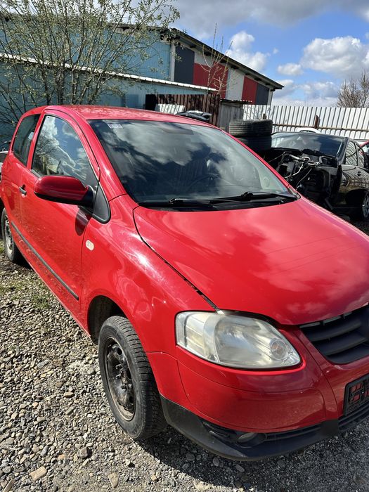 Dezmembrez vw fox 2006