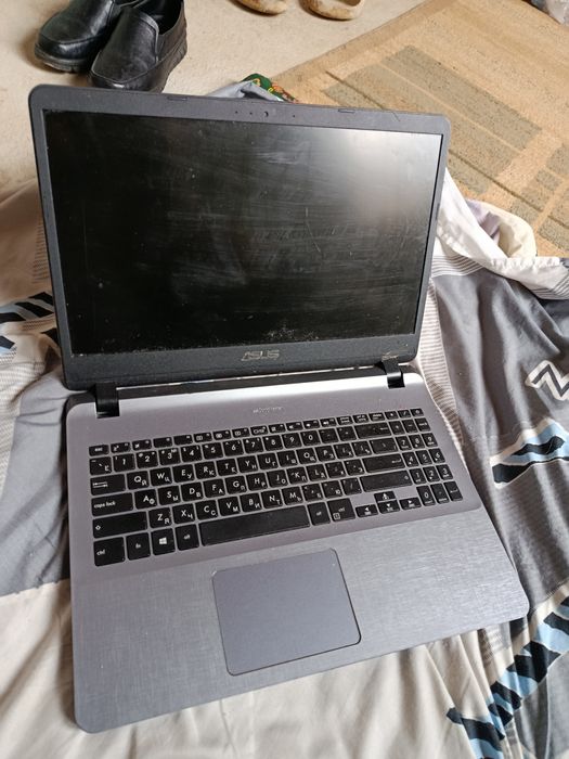 Ноутбук Асус 2019 года