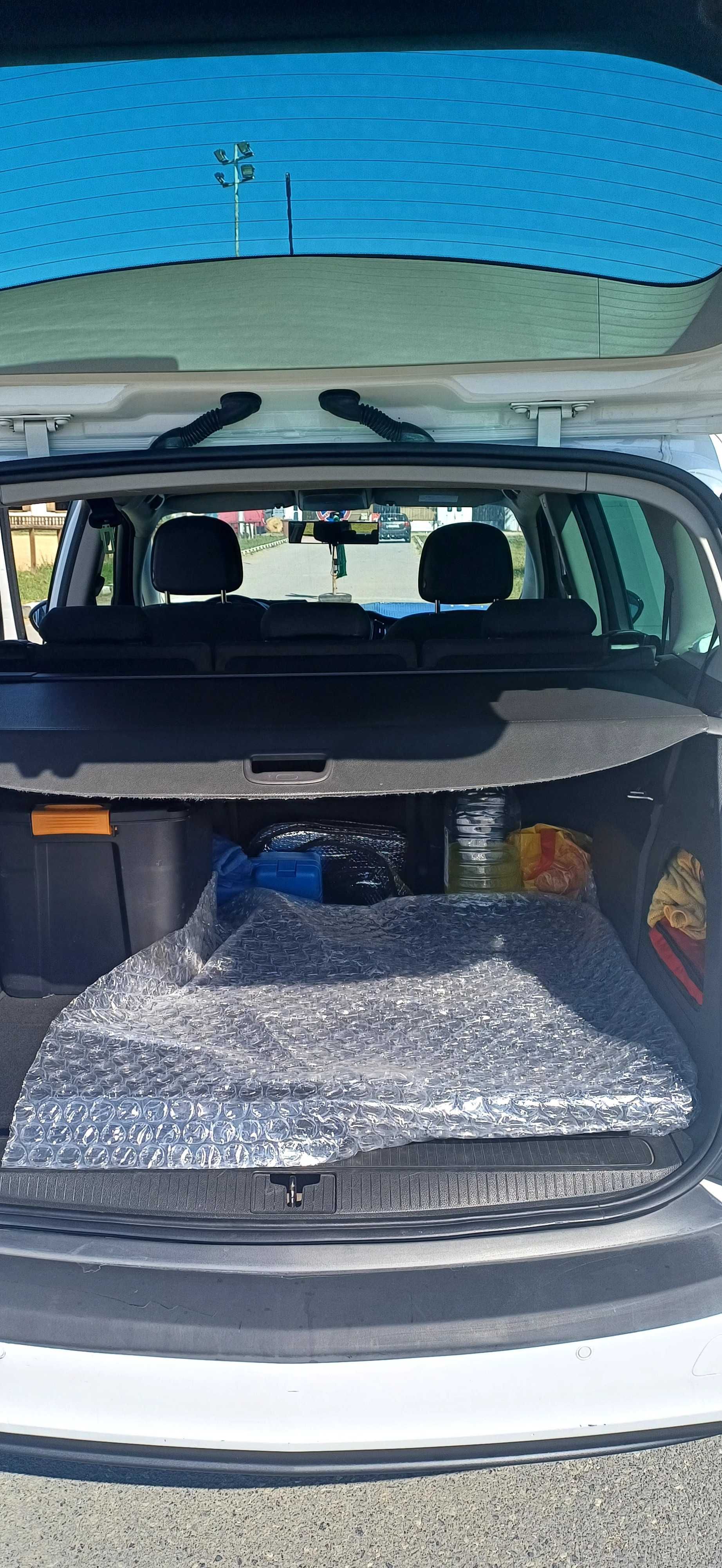 Opel Zafira 2014 g. Metan/benzin