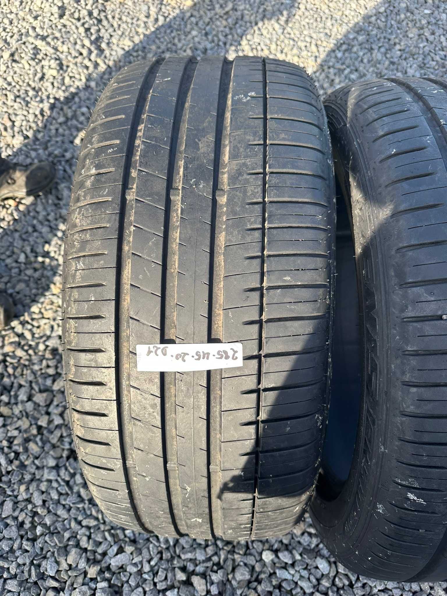 Anvelope Vara 285/45/20 Falken