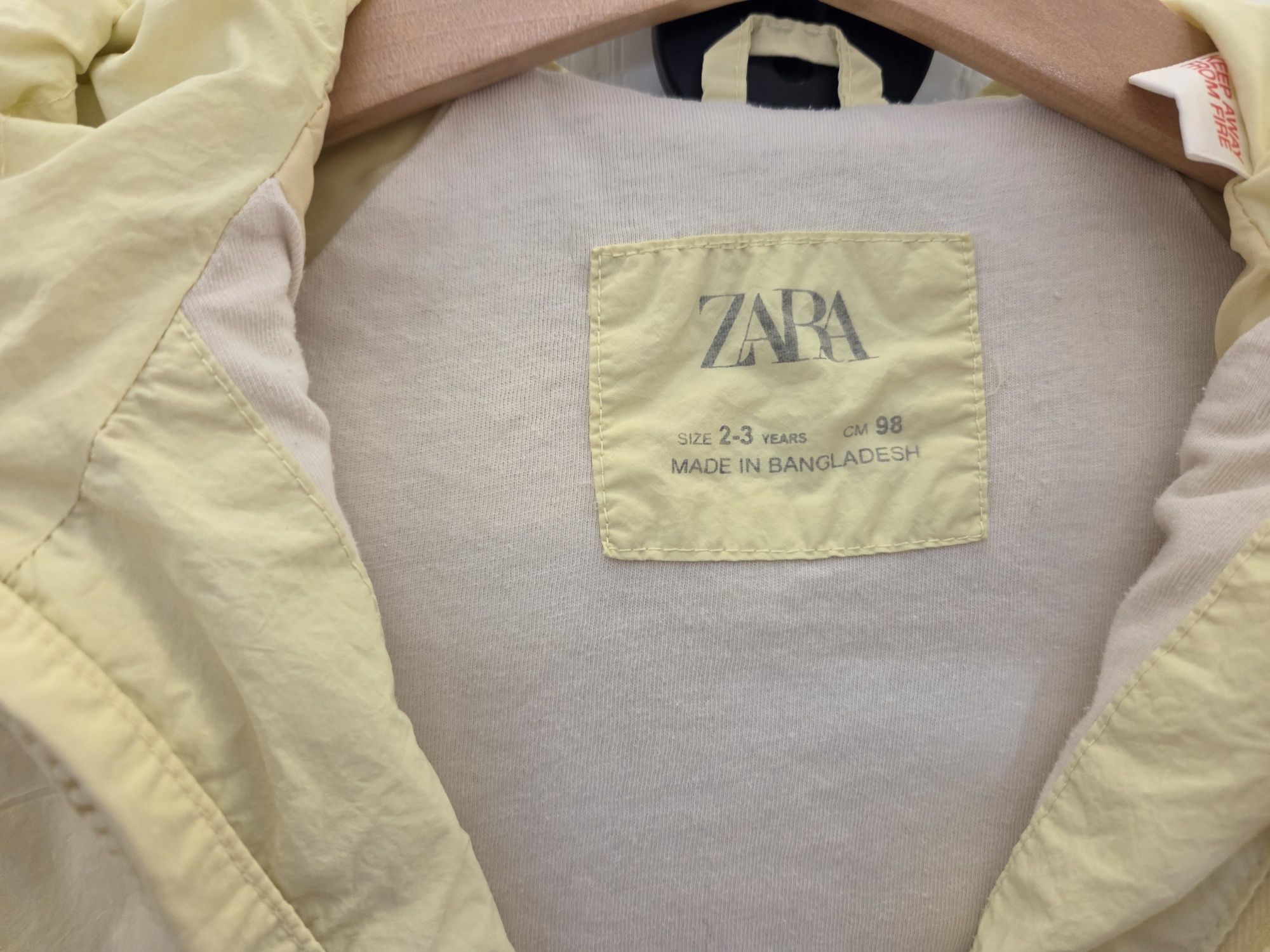 Детска ветровка ZARA 2-3г. 98 см.