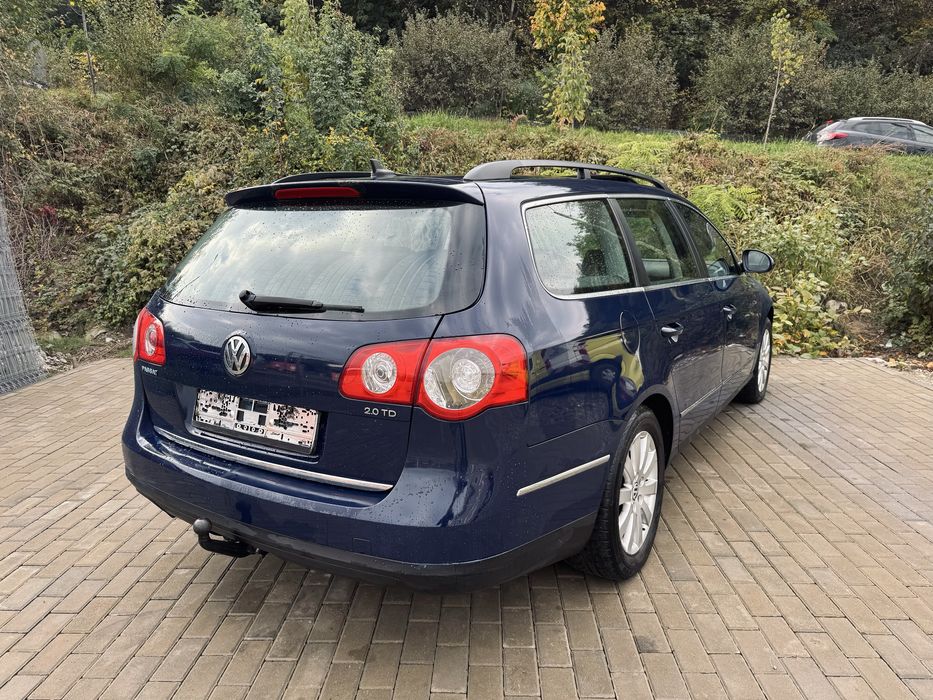 VW Passat B6 2.0TDI *Highline* *DSG* *Trapa*