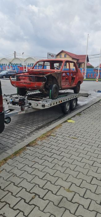 Vand platforma remorca , in stare buna , fara defecte .