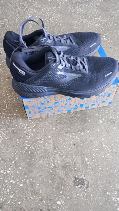Adidasi Brooks adrenalin 22