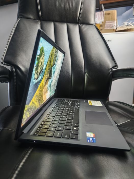 Laptop Asus Vivobook 15 = i7 12700H/16 Gb Ram/512 Gb SSD