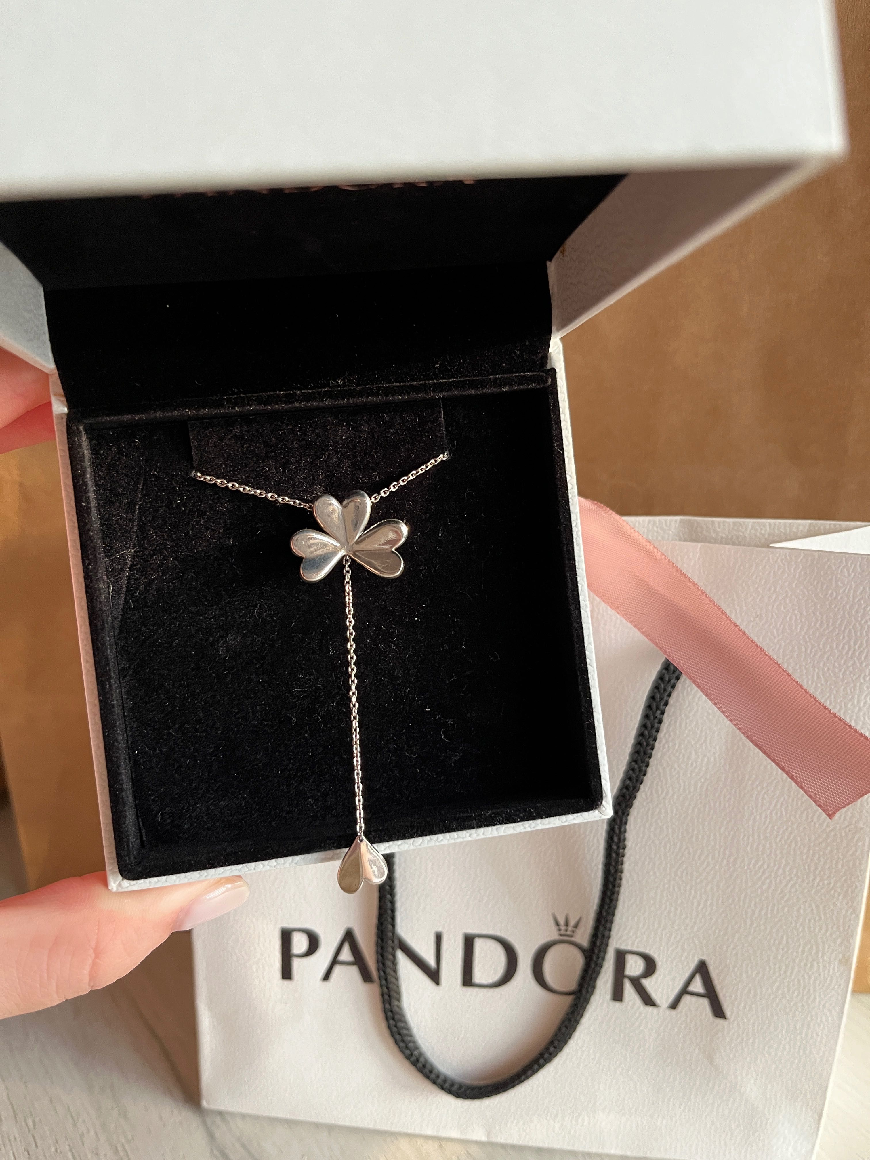 Сребърно колие с четирилистна детелина Pandora Lucky