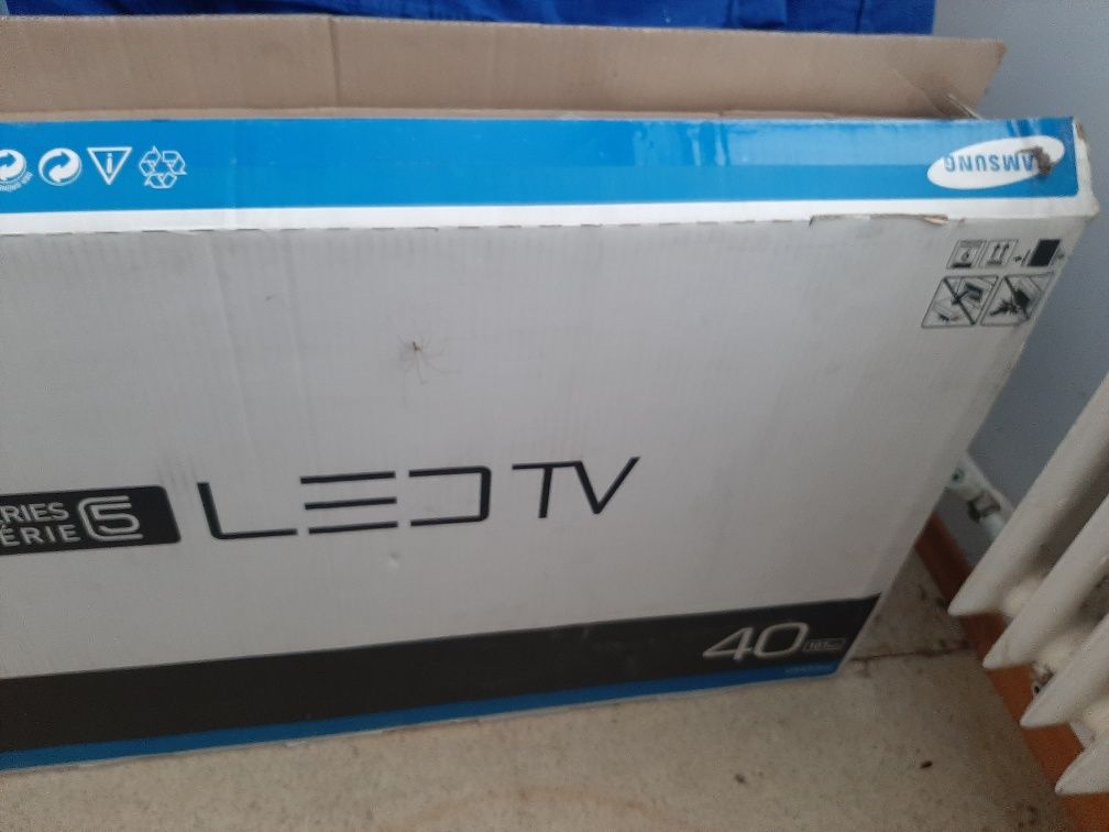 Televizor led diagonala 101 cm