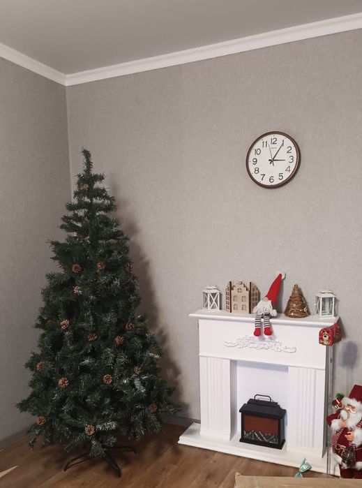 Продам Ёлку 210 см