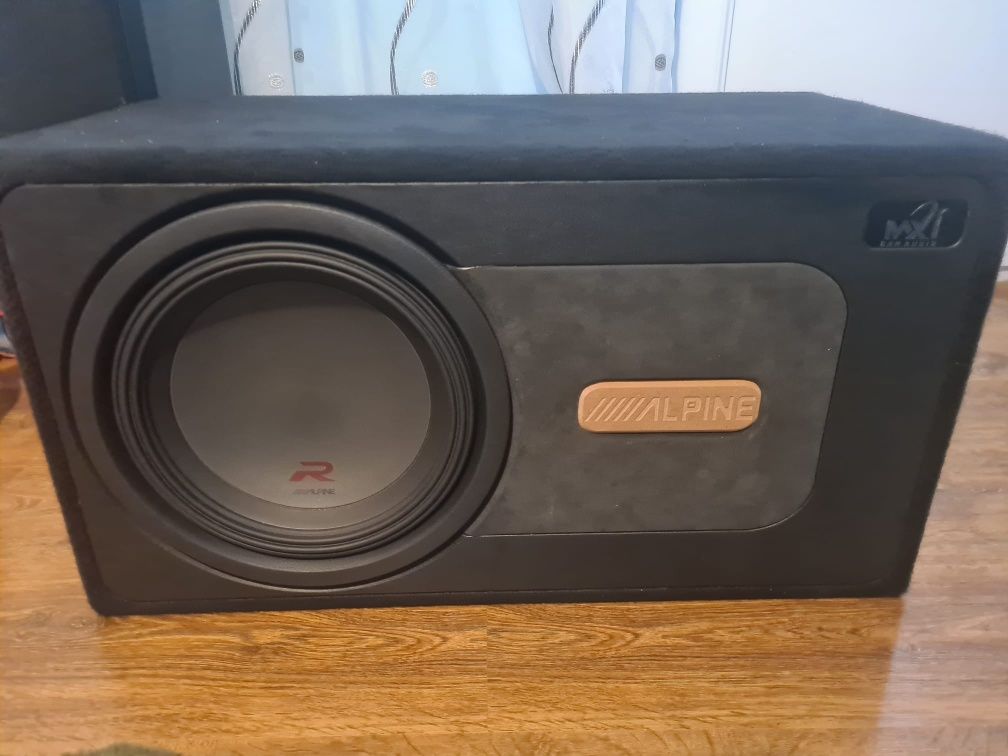 Subwoofer Alpine Type R. 2250W /750