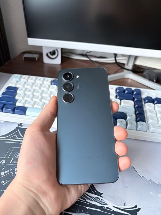 Техно Спарк 40 про обмен на айфон