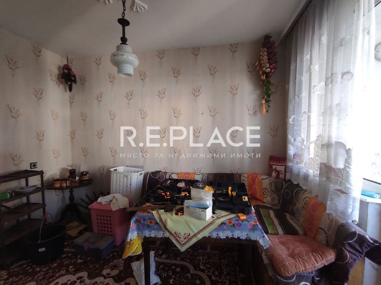 Продава се Четиристаен апартамент в Варна, Автогара - 86 кв.м за 1454 €/кв.м - Снимка #3