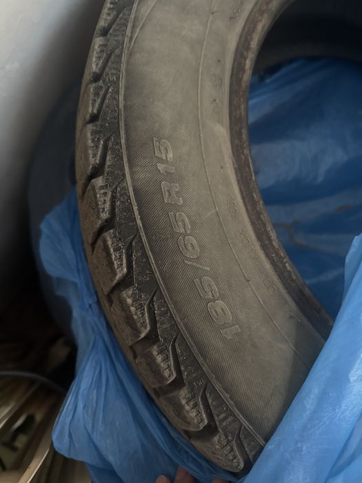 Продам зимние шины R15 Nexen