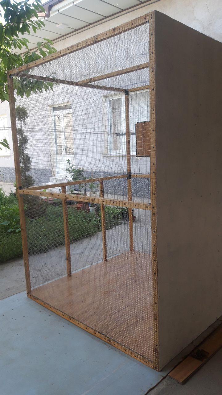 Qushlar uchun uya.valer