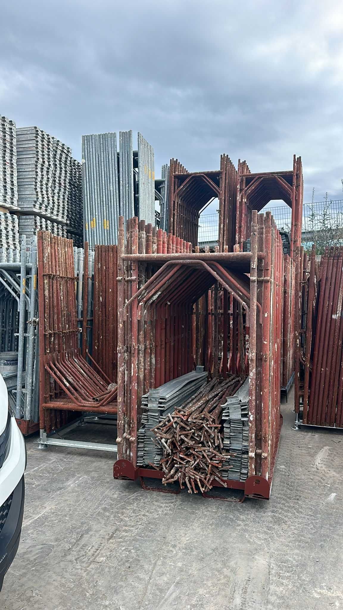 Schela constructii metalica uzata 460lei/tronson complet