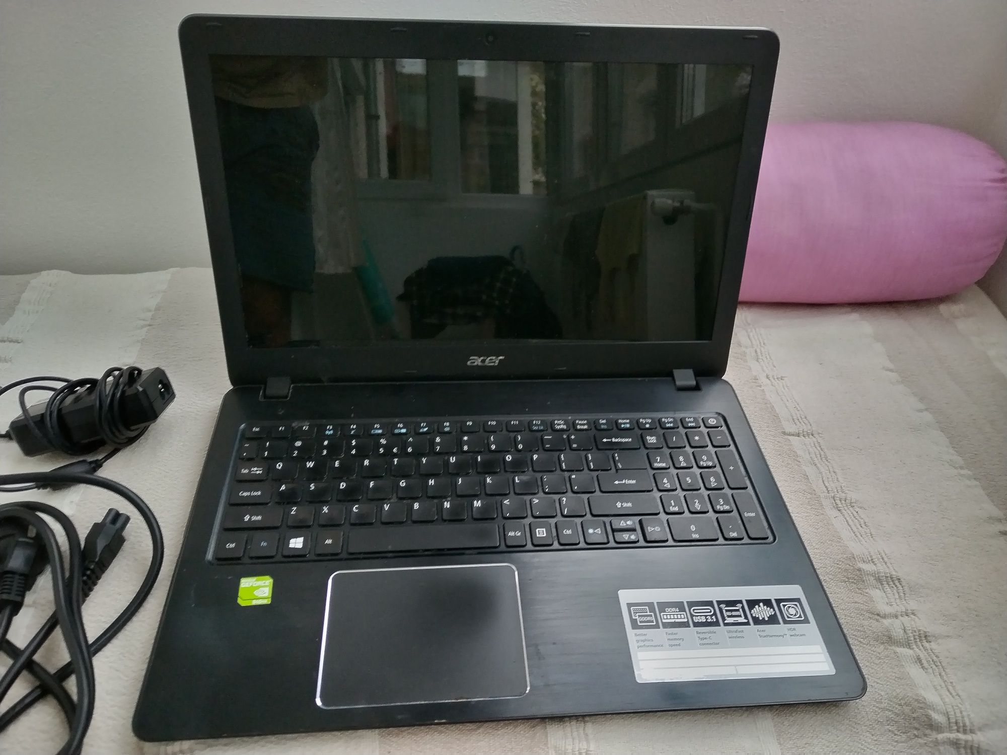 Laptop ACER Aspire F5-573G