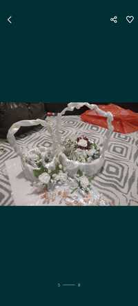 Coșulețe de flori, pampoane de mașini și flori de nunta