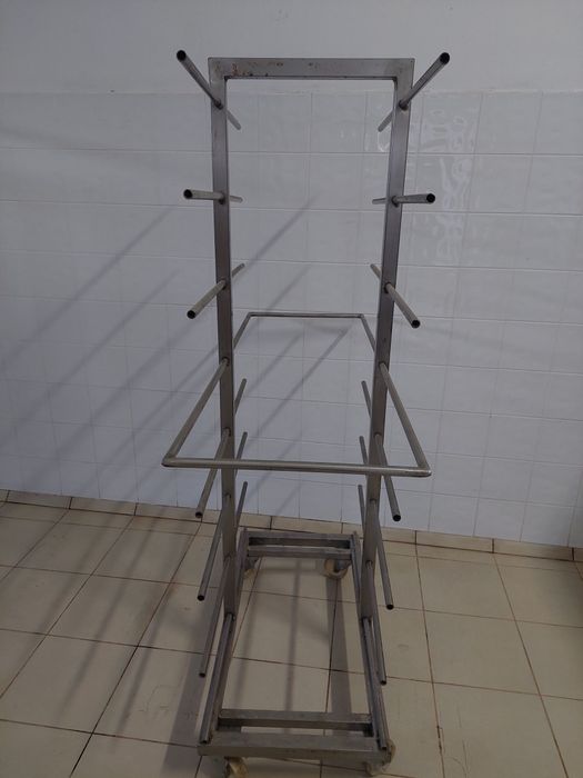 Rastele tăvi sau pentru format rafturi rastele etc