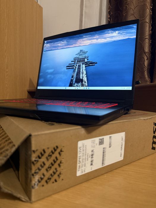 MSI laptop gaming rtx4050 6GB cu garantie