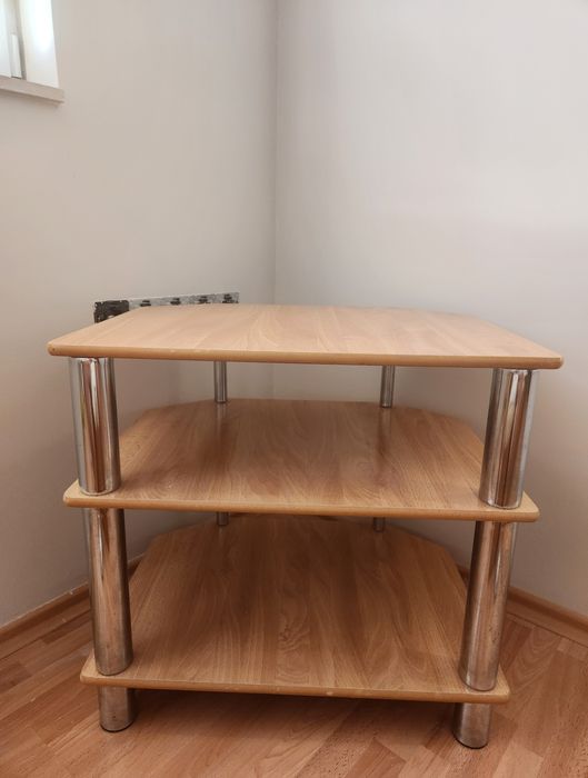 Скрин с 2 нощни шкафчета. ТВ масичка,маса за телевизор и друга техника