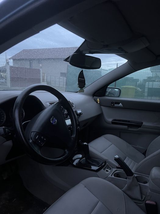 Vand Volvo V50 nefunctional, pentru piese sau pentru programul RABLA